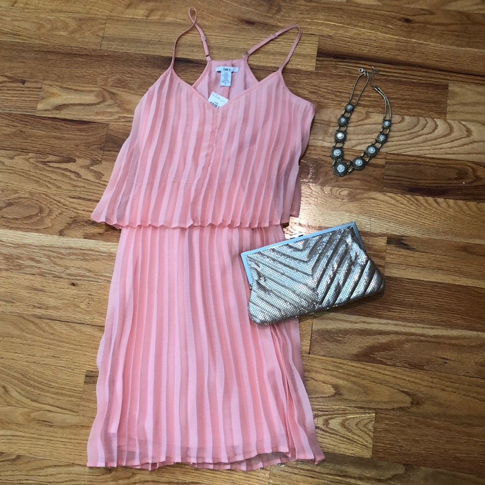 Women’s small peach colored dress